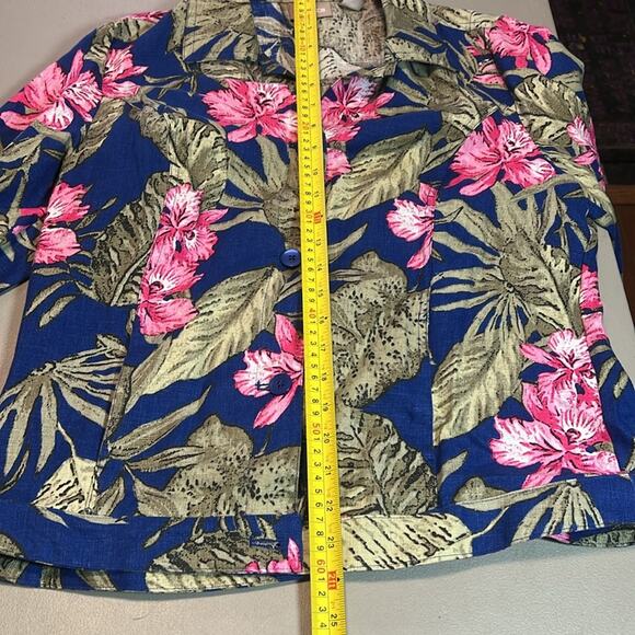Chico's Blue Green Pink Floral Button Up Shirt 100% Linen Women's Size 1 Medium! - Picture 3 of 7